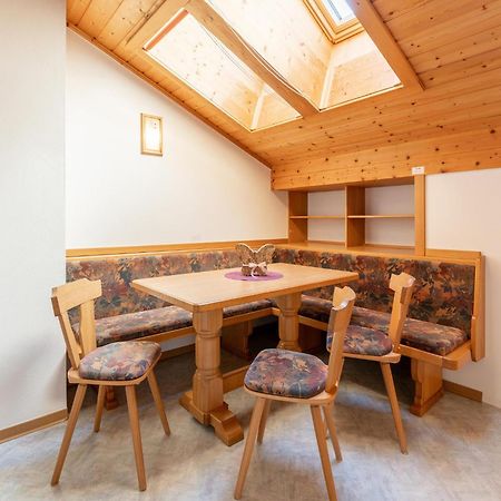 Beautiful Apartment In Mittersill With Balcony Buitenkant foto