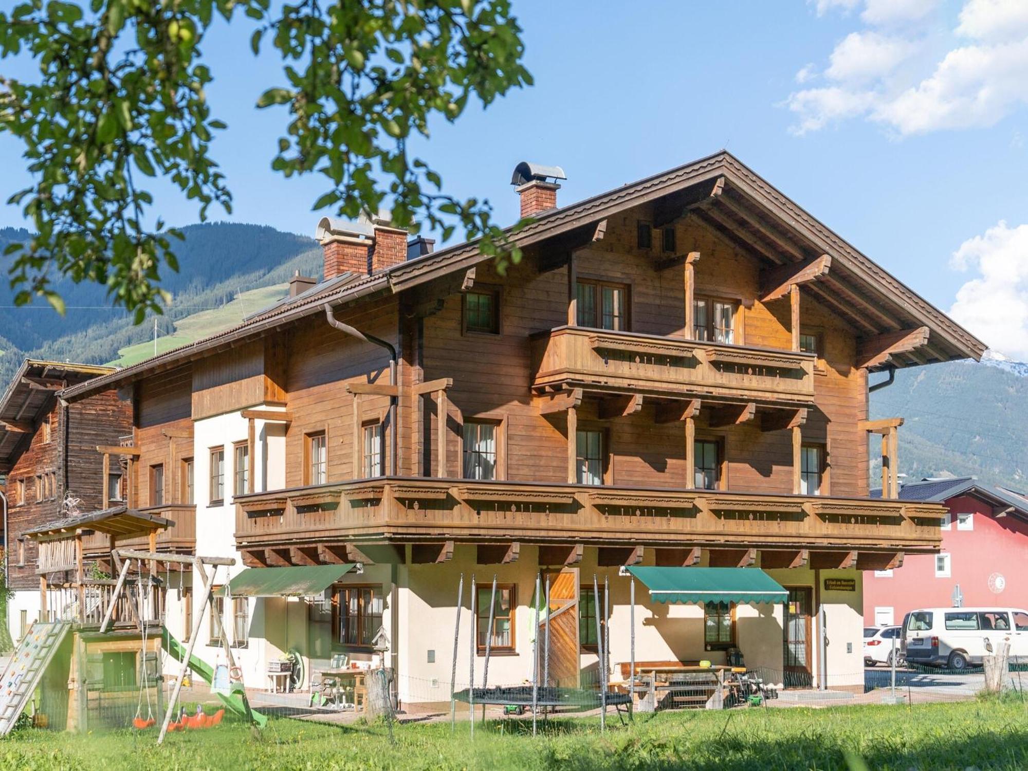 Beautiful Apartment In Mittersill With Balcony Buitenkant foto