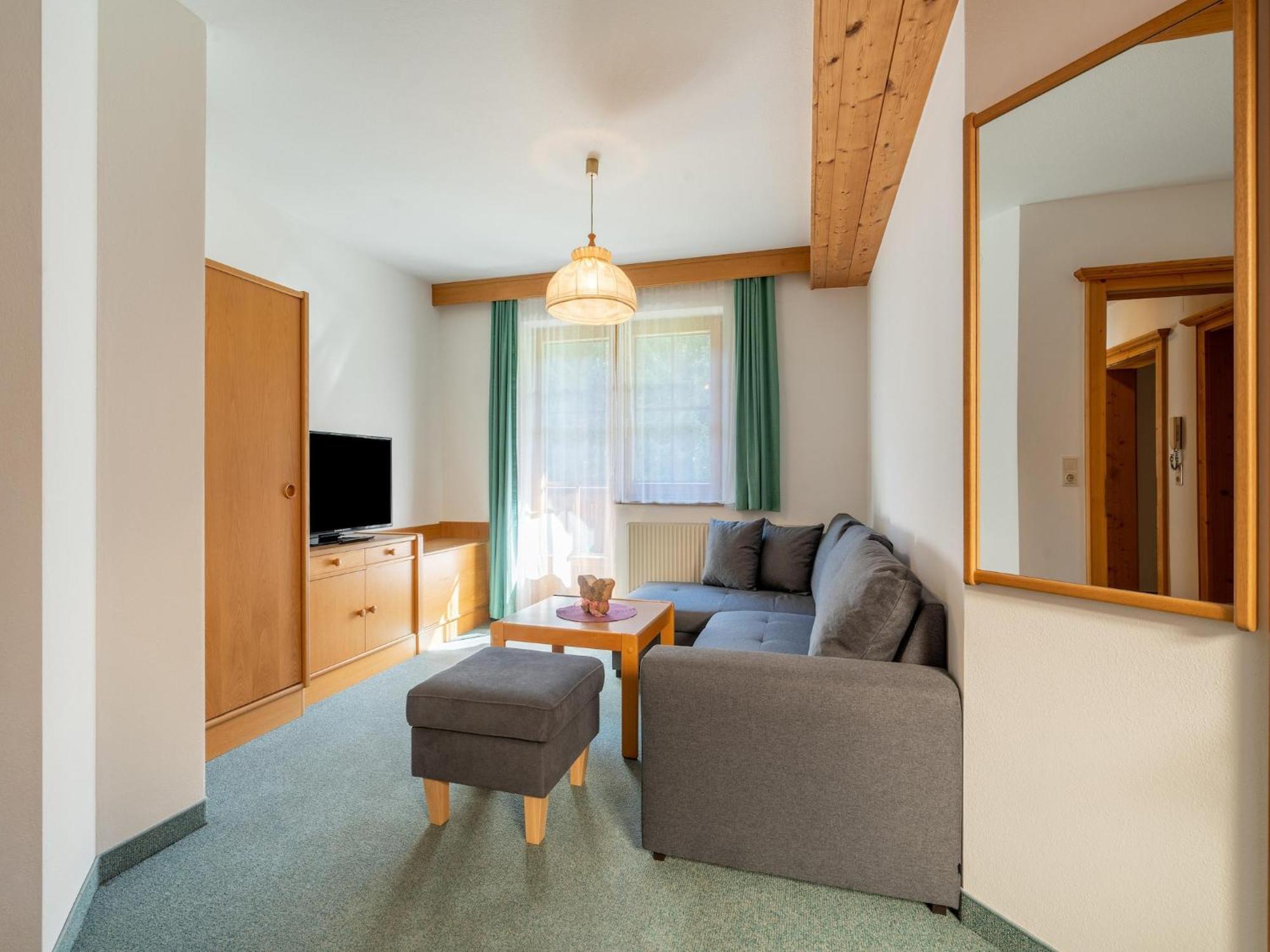 Beautiful Apartment In Mittersill With Balcony Buitenkant foto