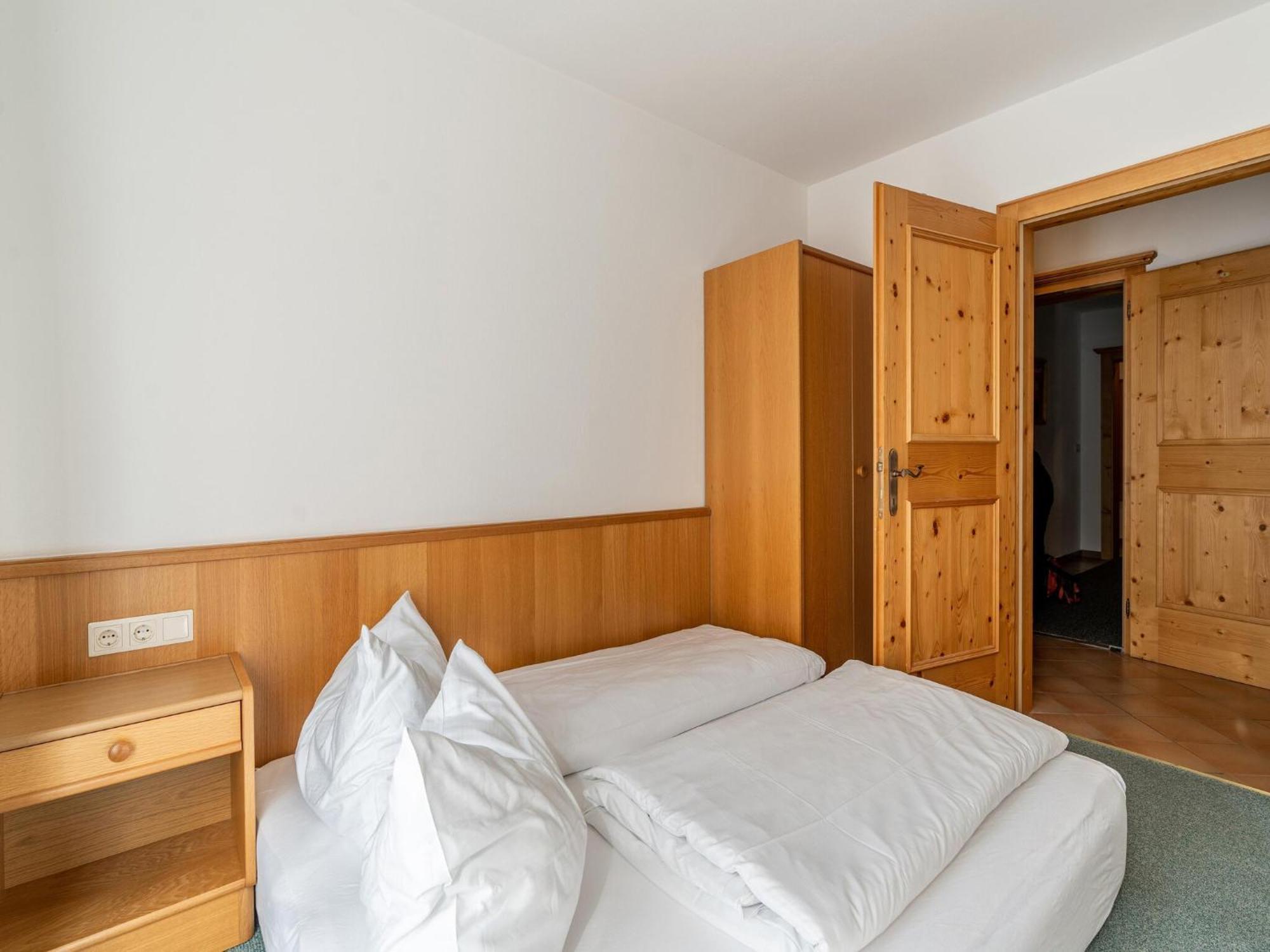 Beautiful Apartment In Mittersill With Balcony Buitenkant foto
