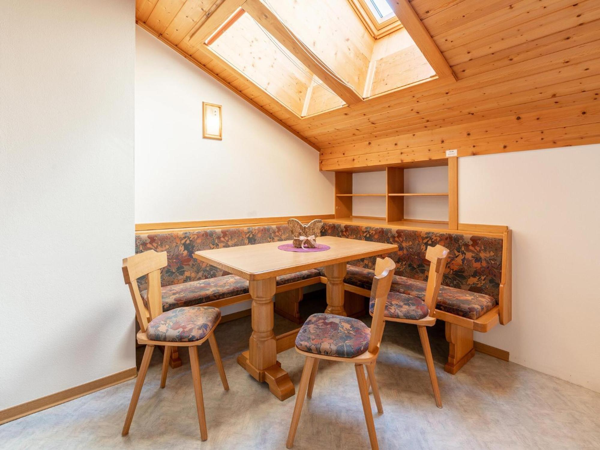 Beautiful Apartment In Mittersill With Balcony Buitenkant foto